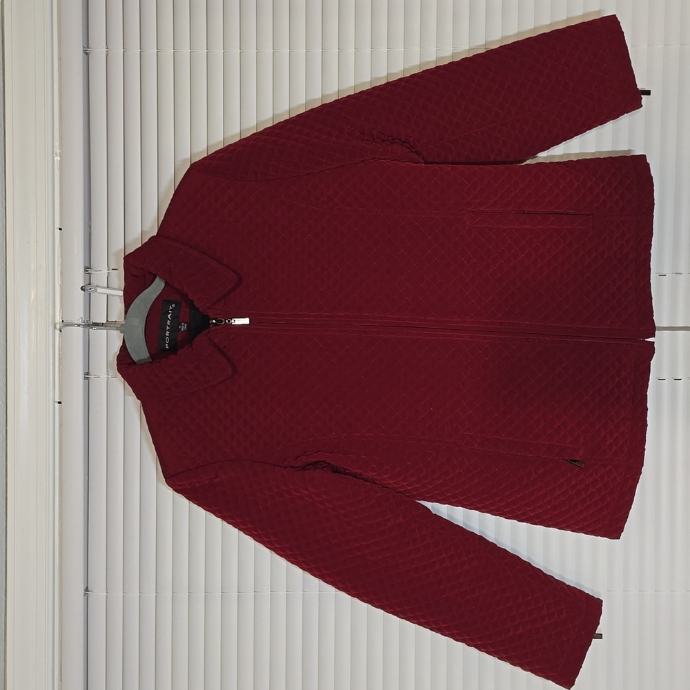 Portrait Quilted Red Jacket – Size S – Zip Front, Rich Quilted Texture